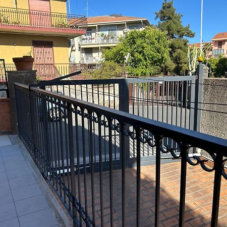 Appartamento Relax - Mare Cannizzaro - Aci Castello Catania Екстериор снимка