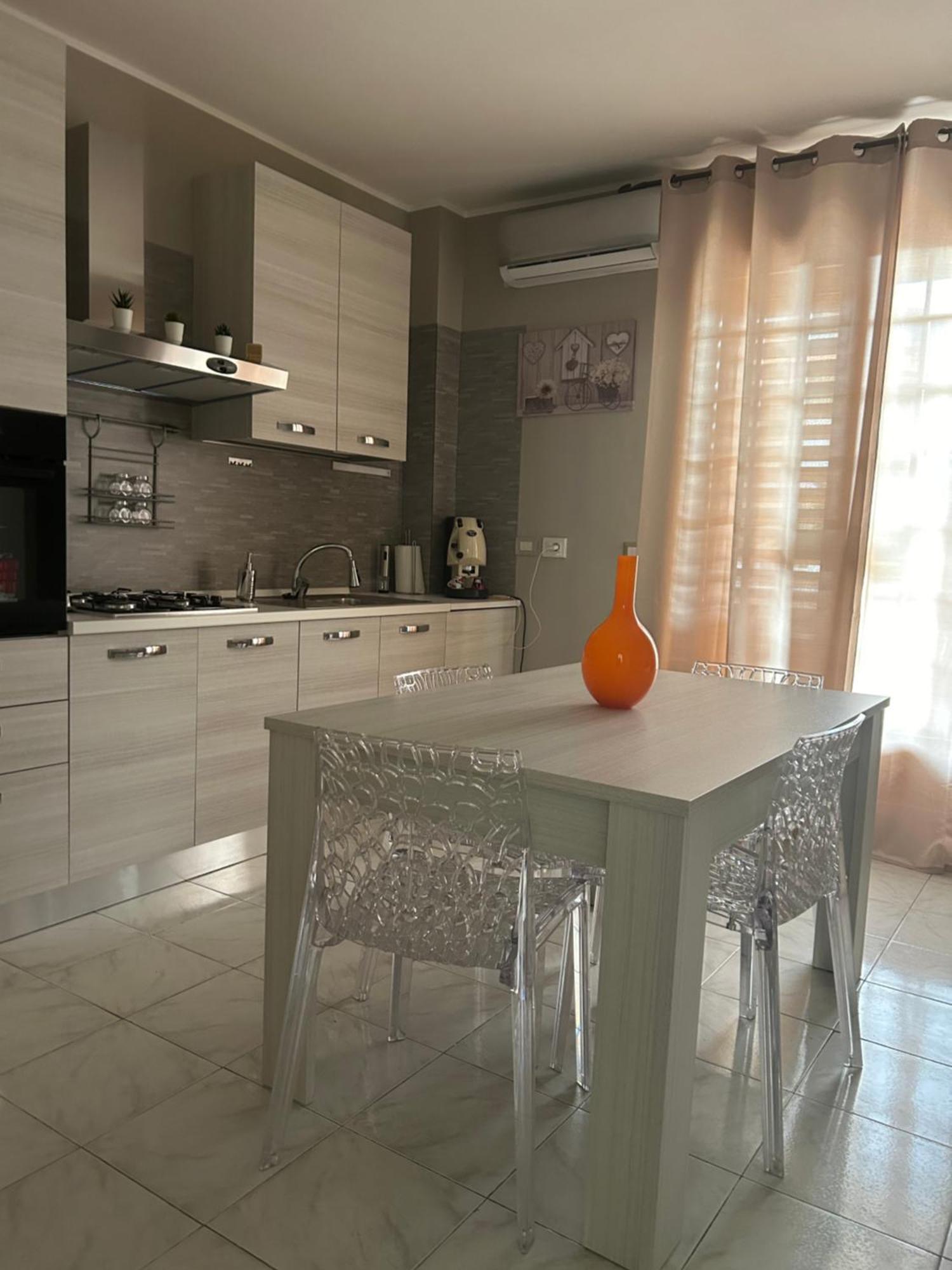 Appartamento Relax - Mare Cannizzaro - Aci Castello Catania Екстериор снимка